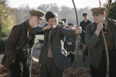 ARD Degeto BABYLON BERLIN , "Staffel III, Folge 18", am Sonntag (11.10.20) um 21:00 Uhr und um 02:55 Uhr im ERSTEN und ab 9. Oktober 2020, 20:15 Uhr online first in der ARD MediathekLockende Abenteuer und männliche Kameradschaft mit Gleichaltrigen verspricht die Hitlerjugend, die auf Moritz (Ivo Pietzcker, Mitte) eine unwiderstehliche Faszination ausübt.© Frédéric Batier/X Filme Creative Pool/ARD Degeto/WDR/Sky/Beta Film 2019, honorarfrei - Verwendung gemäß der AGB im engen inhaltlichen, redaktionellen Zusammenhang mit genannter Degeto-Sendung und bei Nennung "Bild: Frédéric Batier/X Filme Creative Pool/ARD Degeto/WDR/Sky/Beta Film 2019" (S2+). ARD Degeto/Programmplanung und Presse, Tel: 069/1509-335, degeto-presse@degeto.de