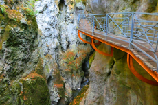 B-8-Gorges-du-Fier